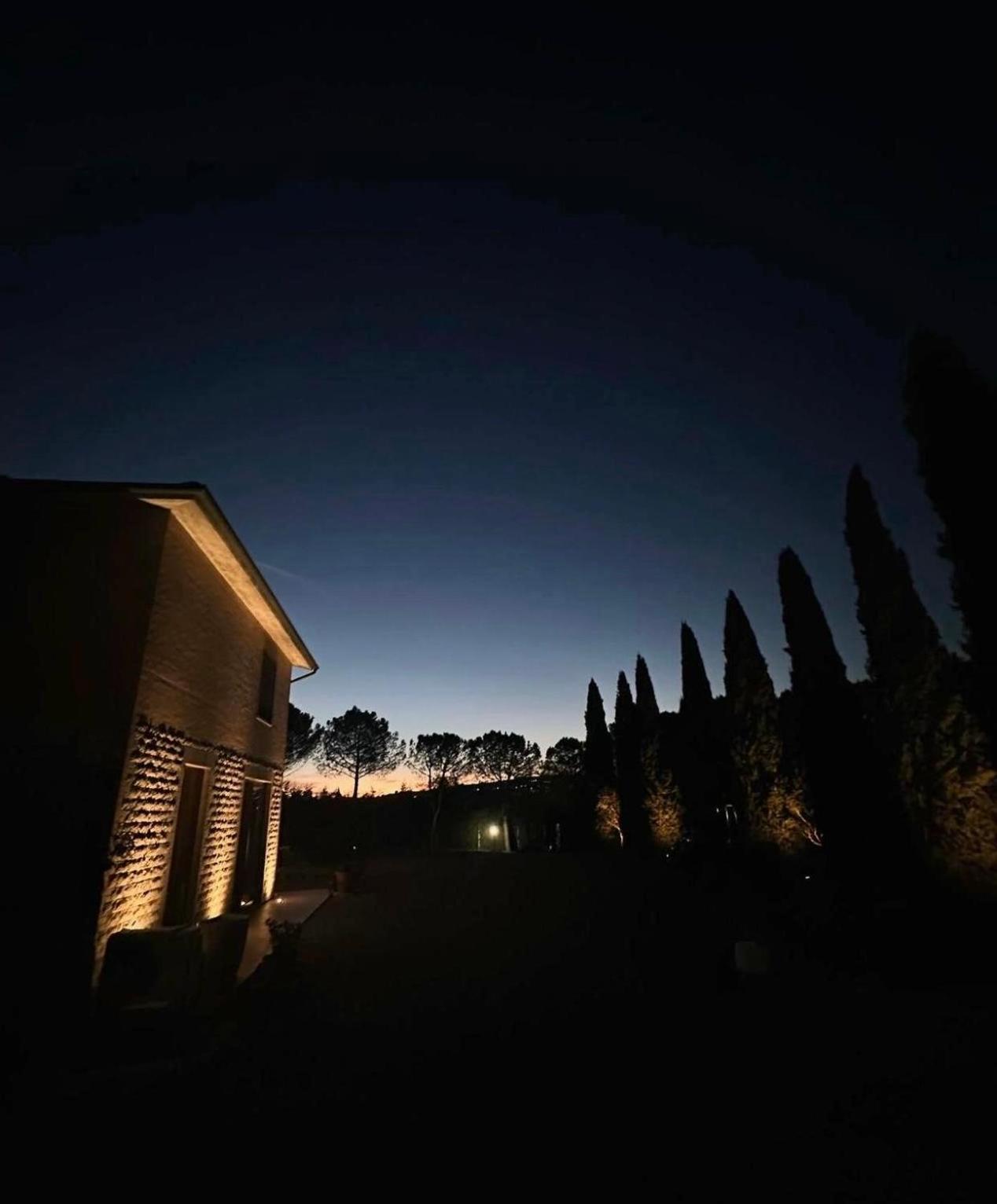 Agriturismo La Terrazza Sul Mangia Siena Dış mekan fotoğraf