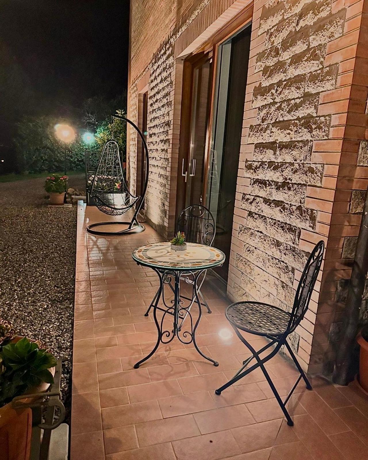 Agriturismo La Terrazza Sul Mangia Siena Dış mekan fotoğraf