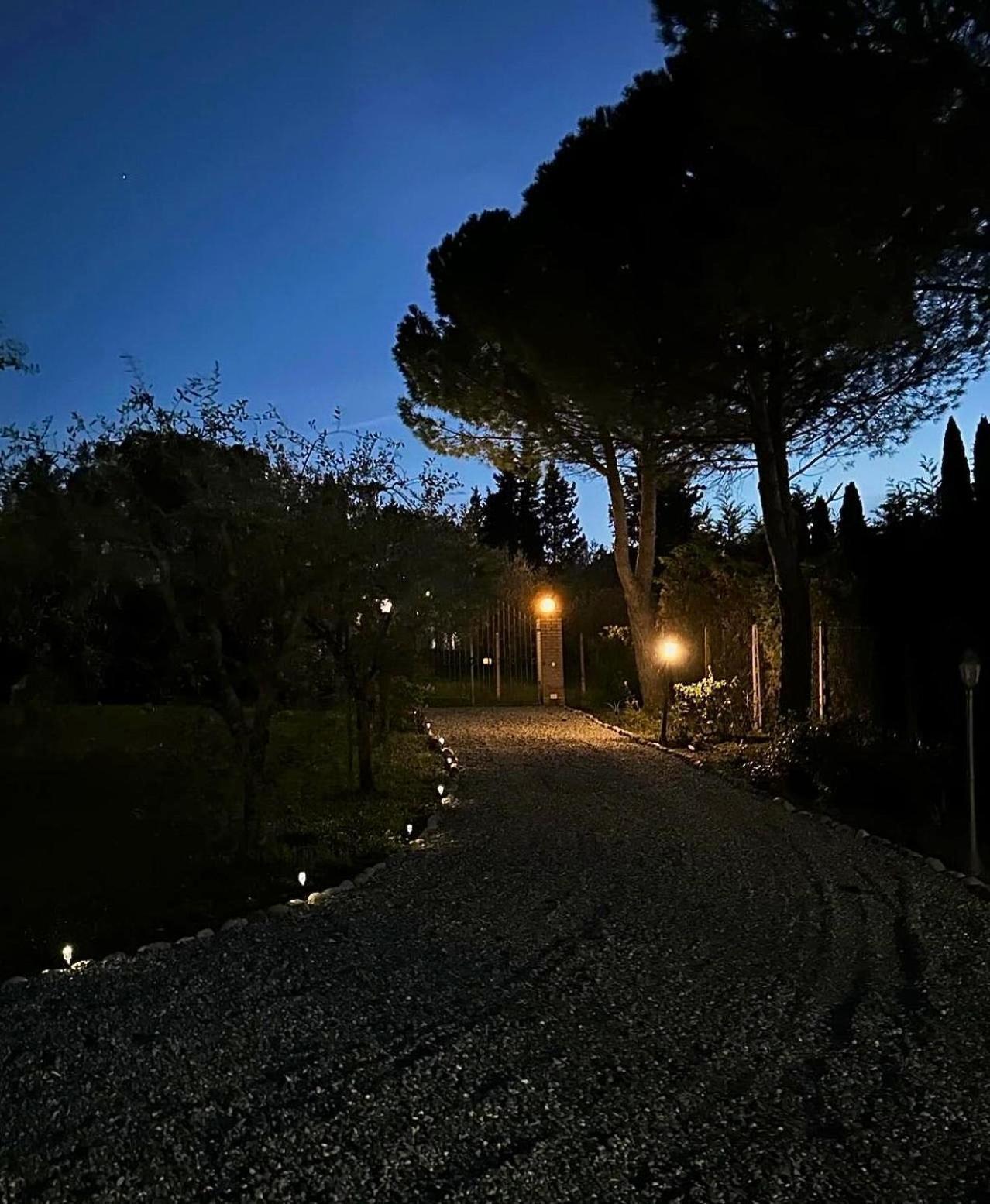 Agriturismo La Terrazza Sul Mangia Siena Dış mekan fotoğraf